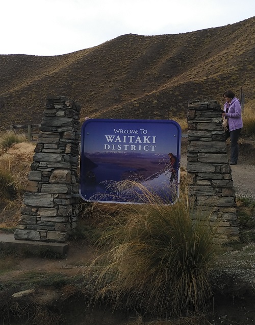 Lookout point signboard welcome you at Waitaki